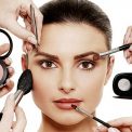 How to Apply Makeup